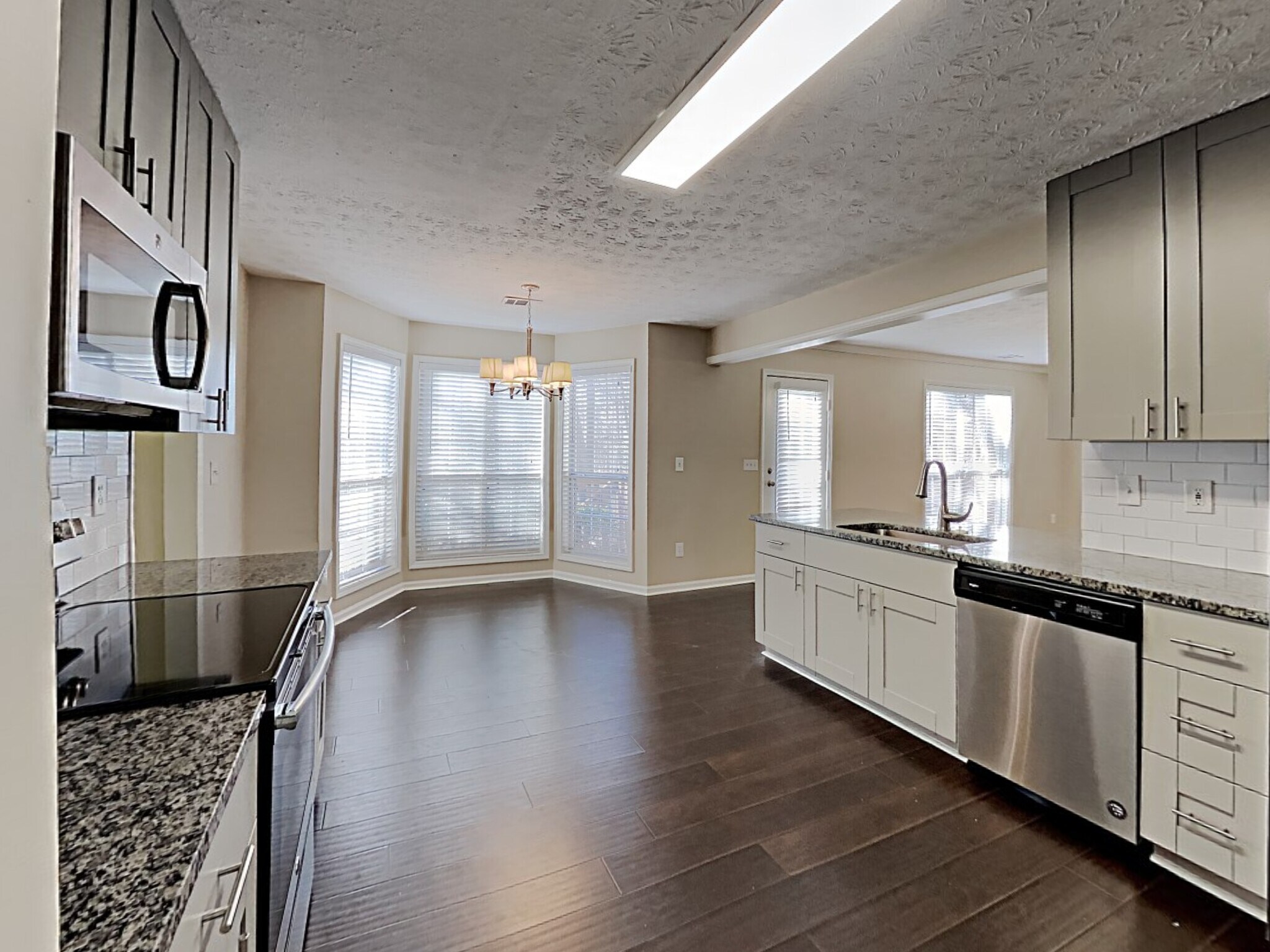 Building Photo - 1785 Summit Edge Cir