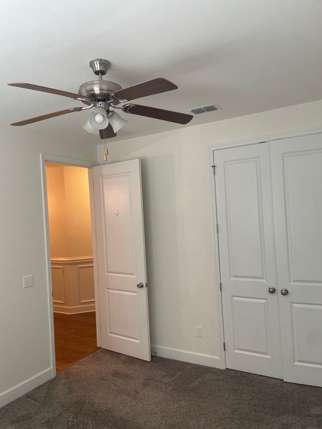 Building Photo - Beautiful 3/2 home for rent