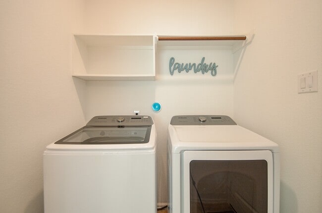 Building Photo - 1105 Breech Dr