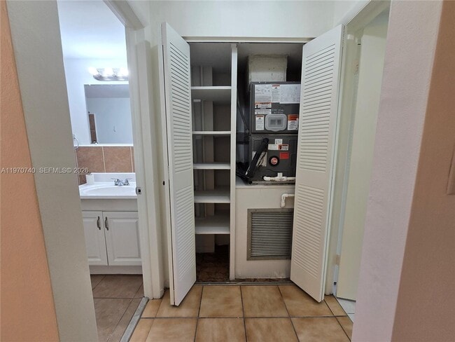 Building Photo - 1475 NE 125th Terrace