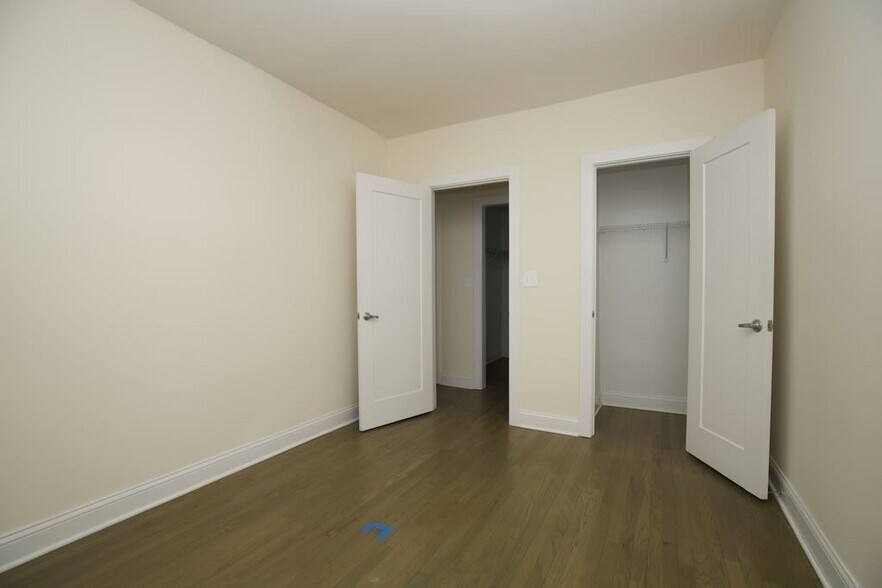 Building Photo - 2641 N Spaulding Ave