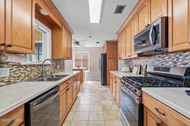 Building Photo - 116 Derby Woods Dr