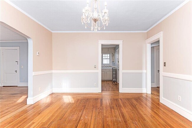 Building Photo - 30 Taft Ave