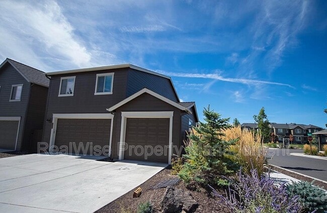 Building Photo - 3318 SW 28th St