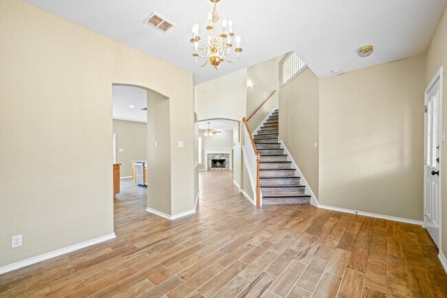Building Photo - 137 Red Hawk Ridge