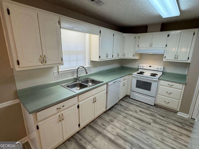 Building Photo - 55 Belmont Cir