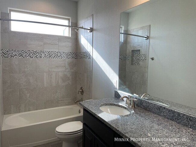 Building Photo - 1219 Pavilion Pkwy