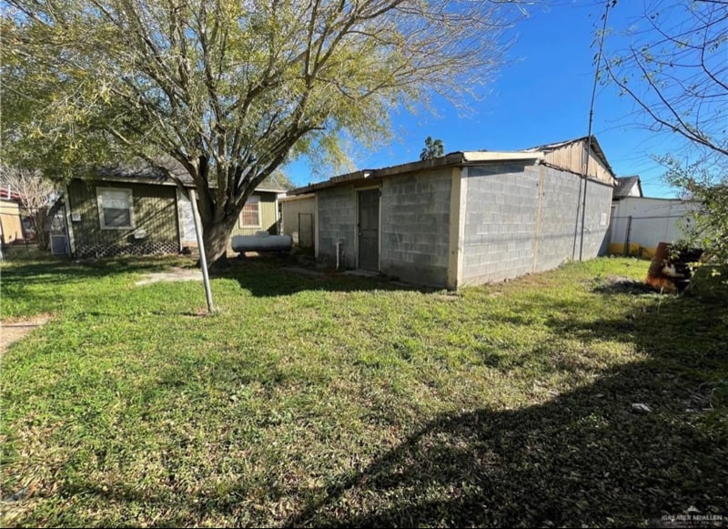 Building Photo - 7107 Sylvia Handy St