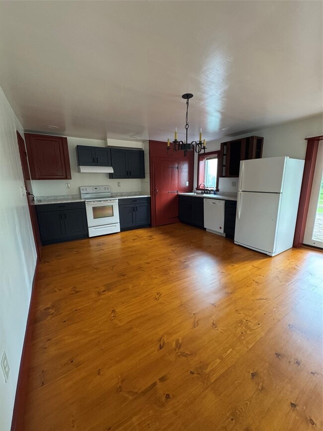Building Photo - 30 Schoonmaker Ln