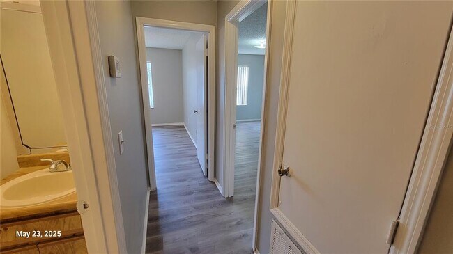 Building Photo - 4338 Pershing Pointe Pl