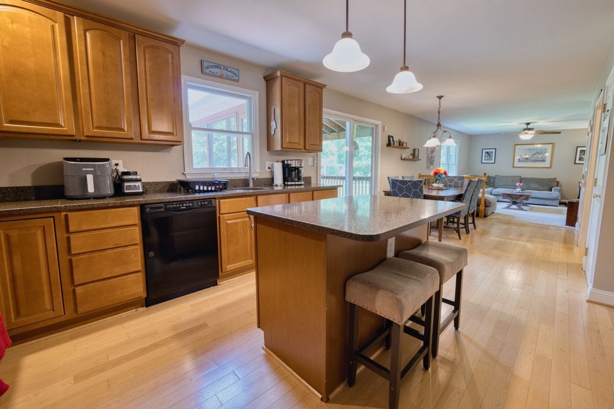 Building Photo - 930 Kimberly Way