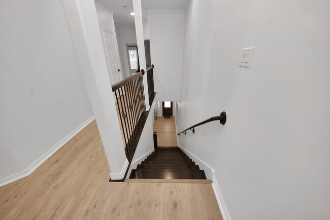 Building Photo - 1510 Olive Park