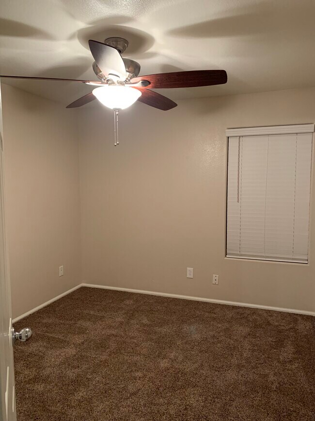 Building Photo - 42428 W Michaels Dr