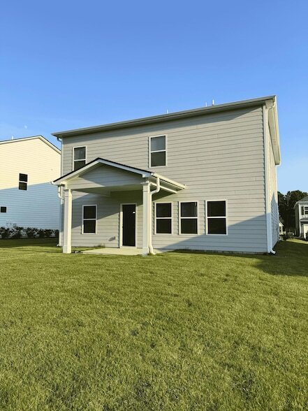 Building Photo - 11053 Valmont Ln