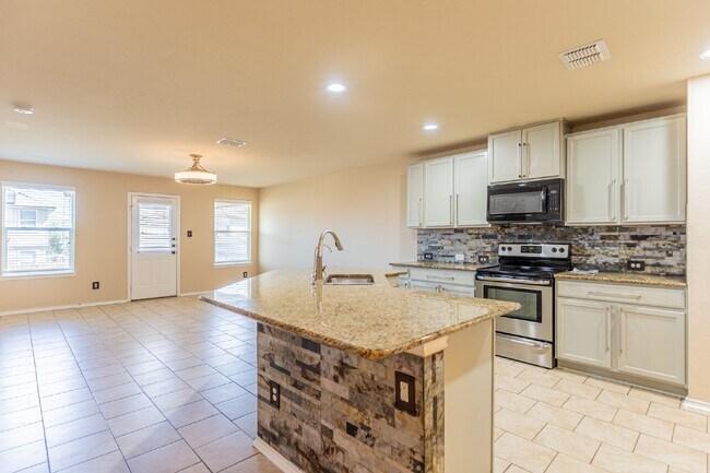 Building Photo - 1744 Emerald Edge