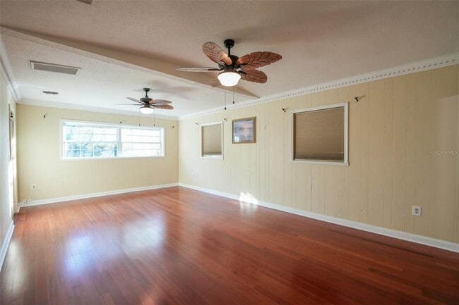 Building Photo - 10031 Union Park Dr