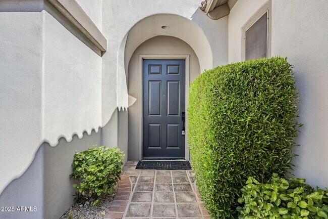 Building Photo - 2910 W Donatello Dr