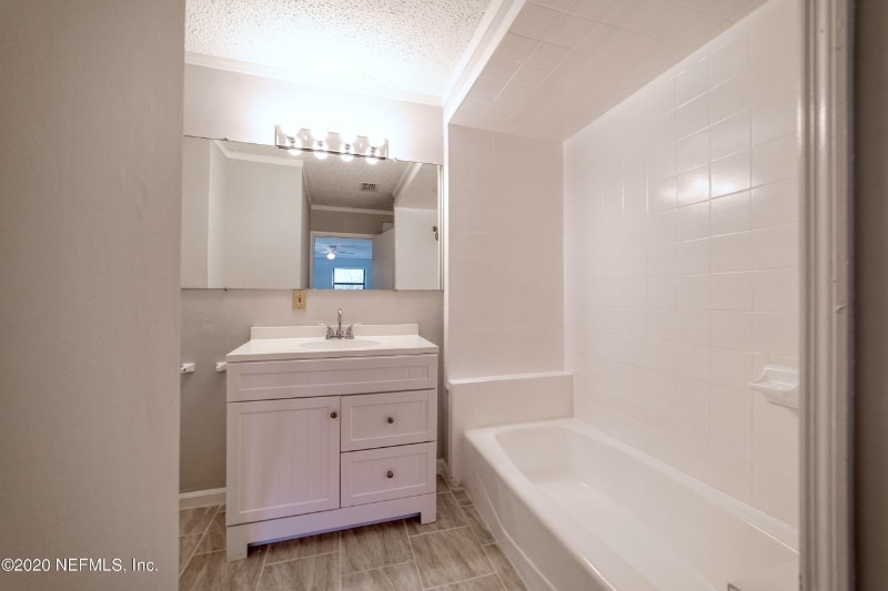 Building Photo - 1212 Kennerly Rd