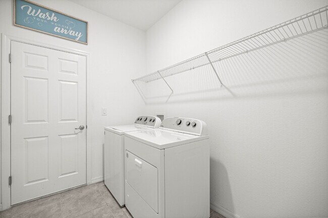 Building Photo - ???? Available 4 Bedroom Now in Calesa Township – No Rear Neighbors!