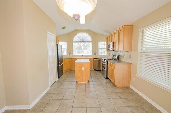 Building Photo - 1728 Lynnville Trail