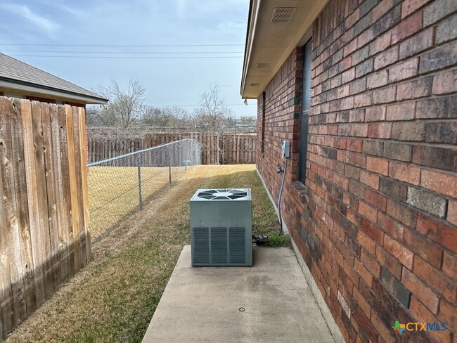 Building Photo - 4704 Pennington Ave