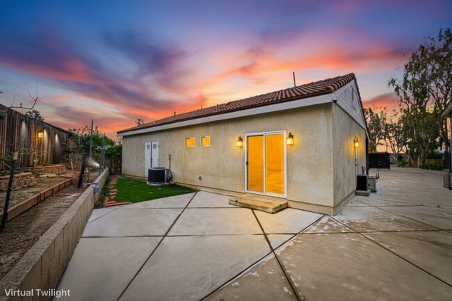 Building Photo - 12428 Lilac Ct