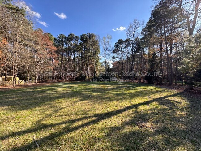 Building Photo - 104 Benedict Ln