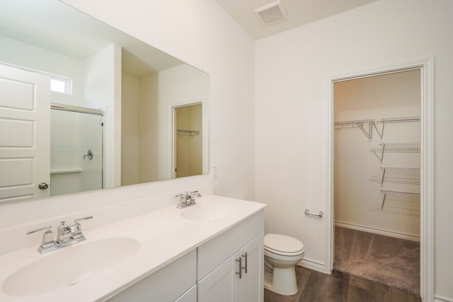 Building Photo - 1637 Viola Ln