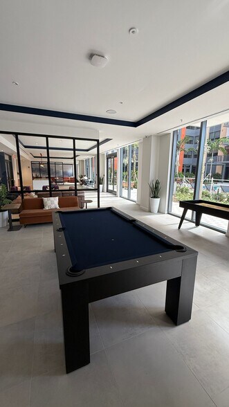 Building Photo - 951 NW 40th Ave