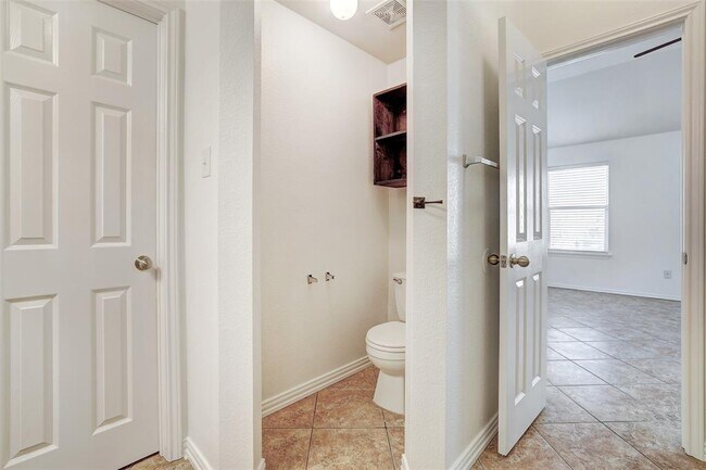 Building Photo - 1517 Rainbow Parke Dr