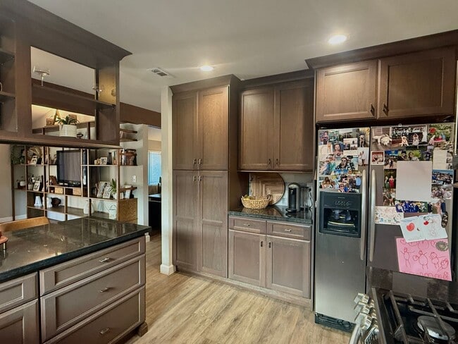 Building Photo - Ranch Style Home in Rancho Pondarosa Community