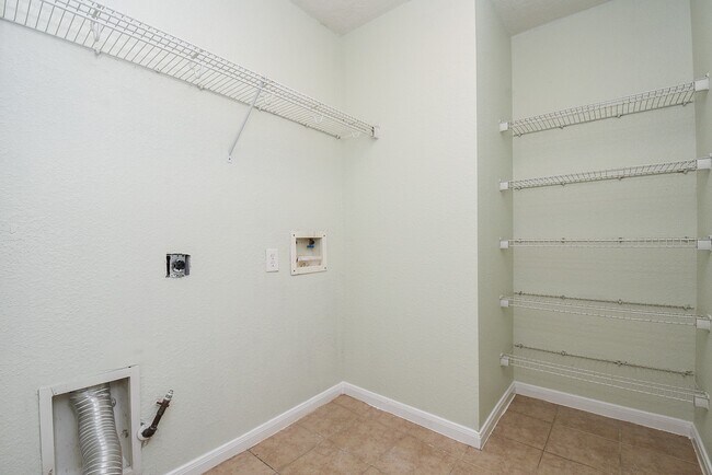 Building Photo - 29323 Hickory Terrace Dr