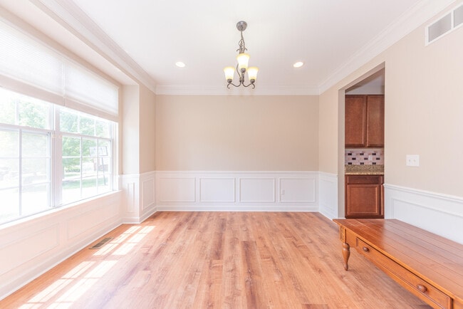 Building Photo - 51344 E Bourne Terrace