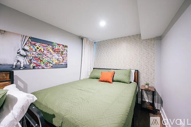 Building Photo - 2923 N Wisner Ave