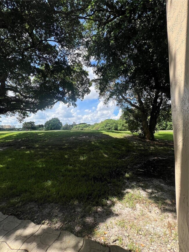 Building Photo - 16373 Malibu Dr