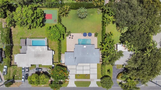 Building Photo - 8015 SW 136th St