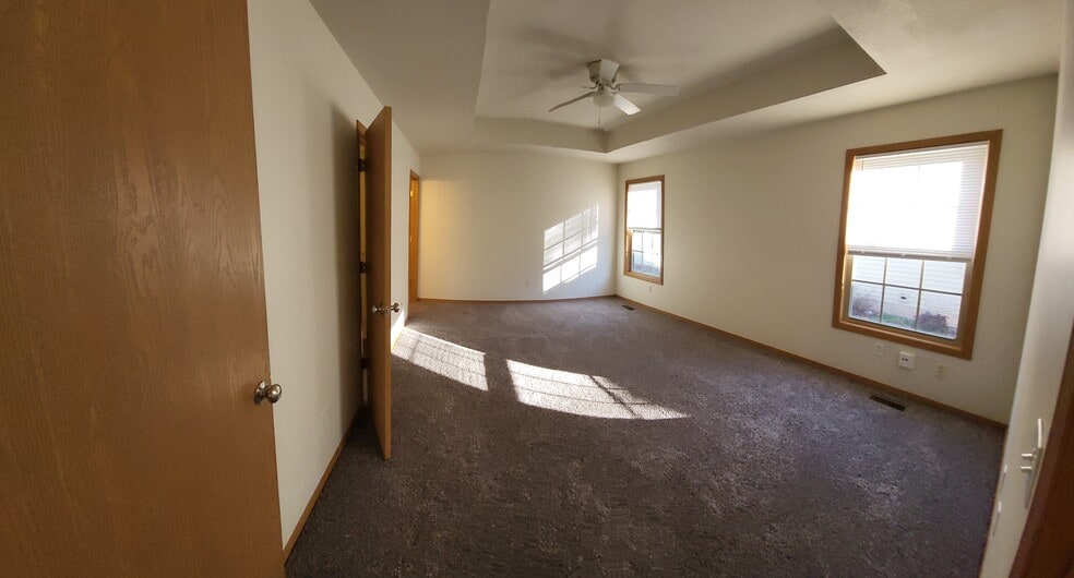 Building Photo - 2138 N Howard Ave