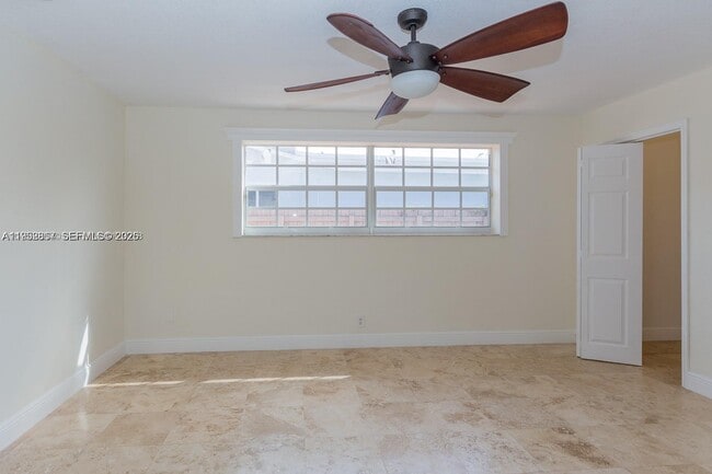 Building Photo - 5520 Hayes St