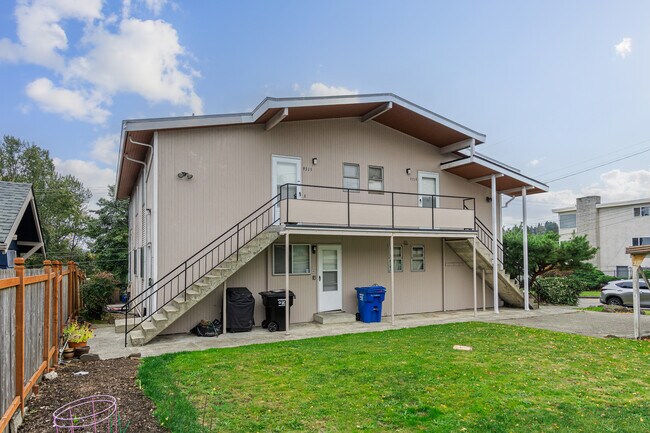 Building Photo - 9319 51st Ave S
