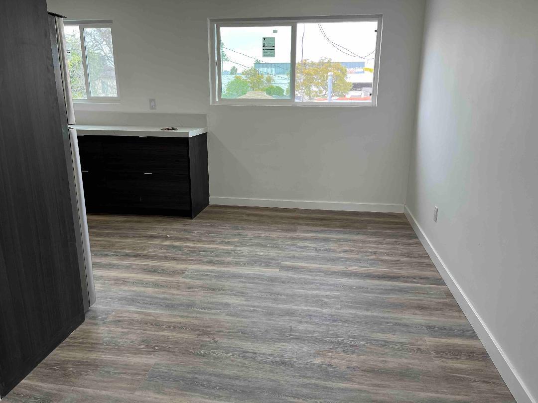 Building Photo - 1929 S Corning St