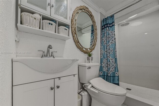 Building Photo - 16 North Dr