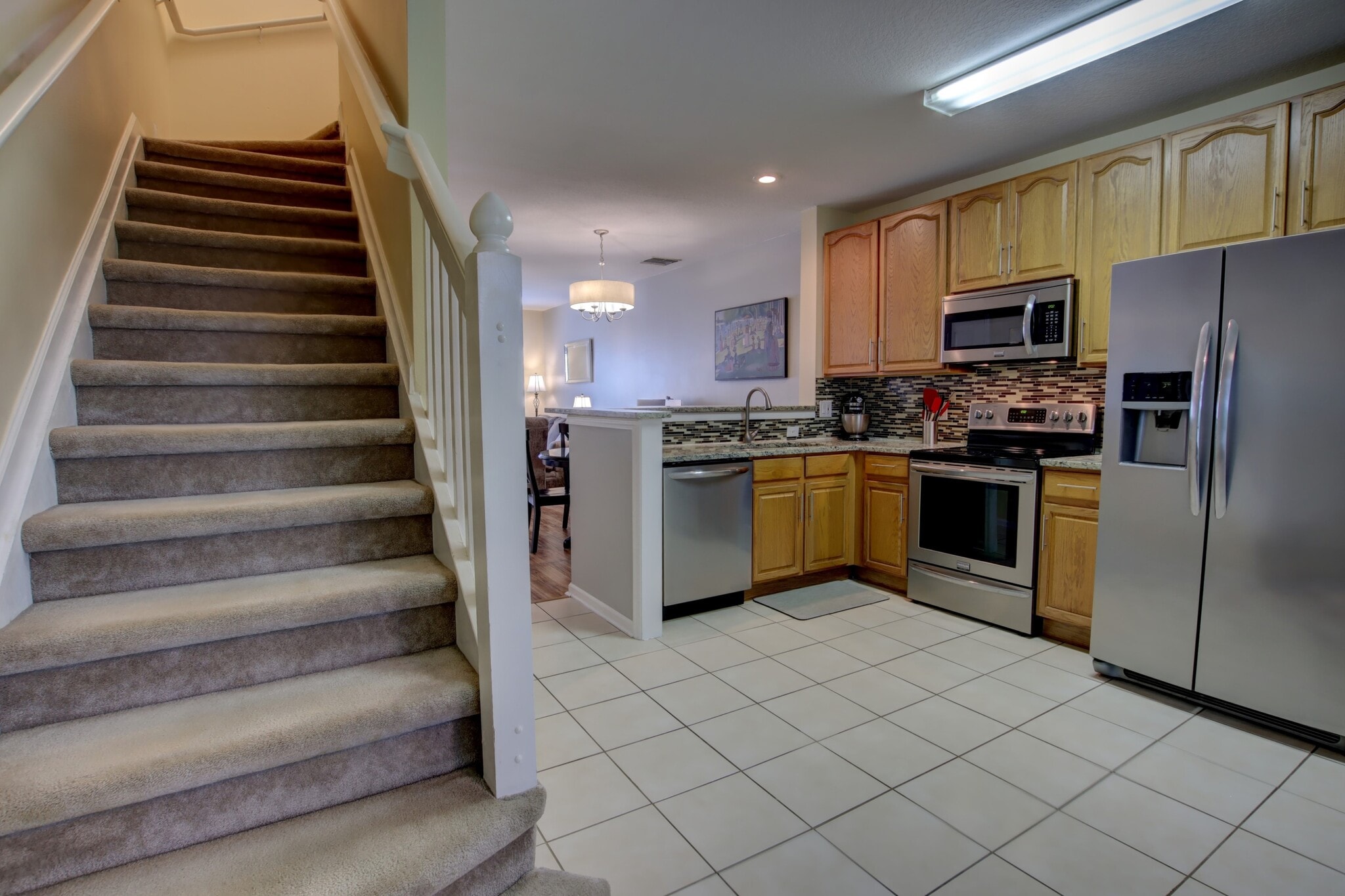 Building Photo - 874 Vineland Pl