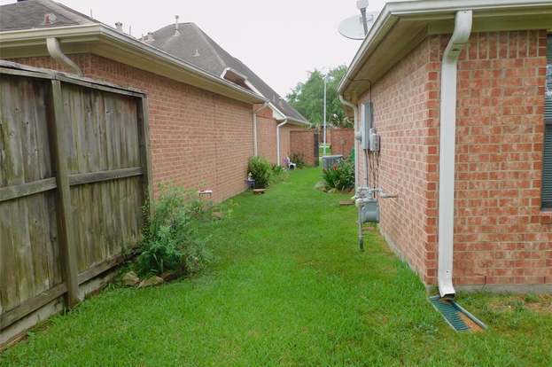 Building Photo - 4930 Julia Ct