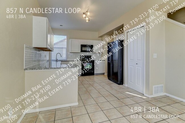 Building Photo - 857 Candlestar Loop N