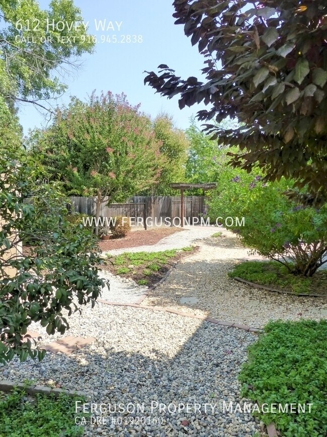 Building Photo - 612 Hovey Way