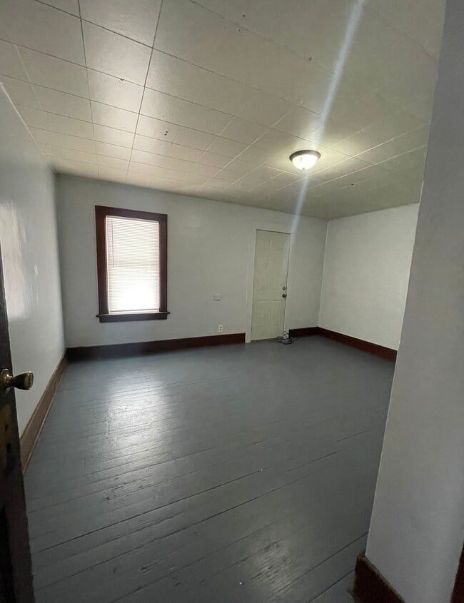 Building Photo - 713 S Carlisle St