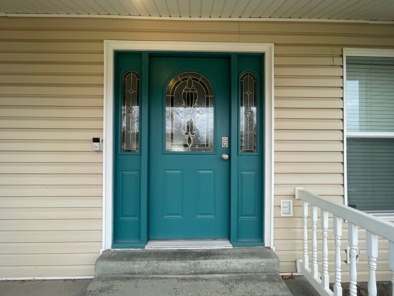 Building Photo - 1442 E Sandy Hills Dr