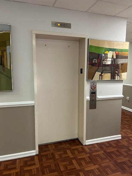 Building Photo - 61 Kansas St