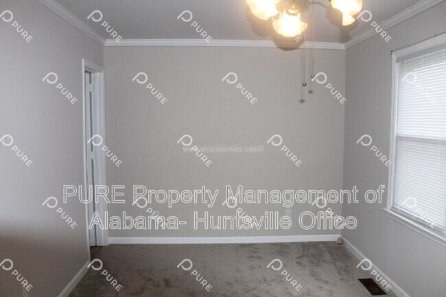 Building Photo - 2817 Wynterhall Rd SE