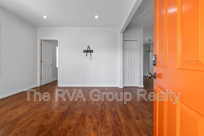 Building Photo - 2517 Haden Ave